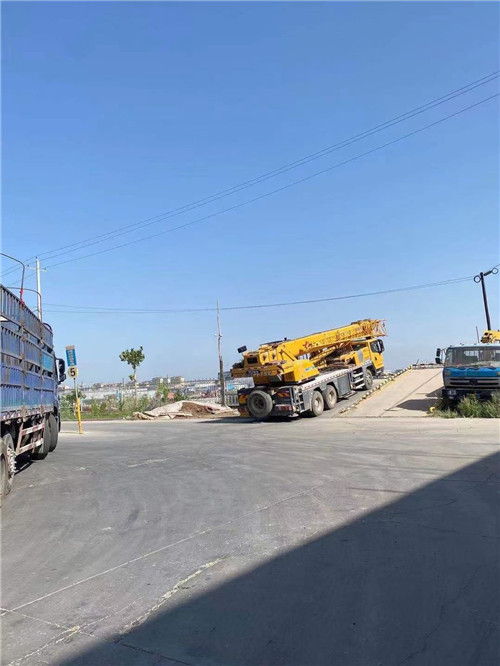 灵丘县25吨吊车的租赁价格大概是多少？